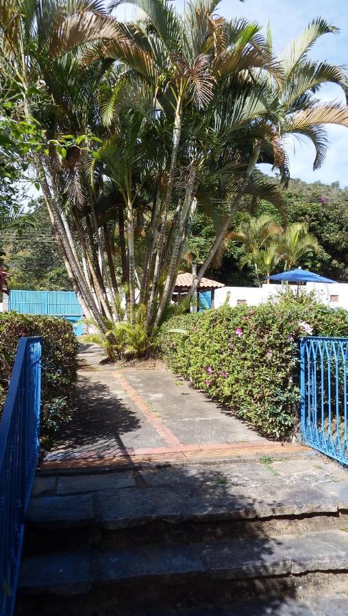 Casa Agradavel Com Piscina. Villa มิเกลเปเรรา ภายนอก รูปภาพ