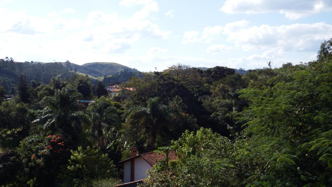 Casa Agradavel Com Piscina. Villa มิเกลเปเรรา ภายนอก รูปภาพ