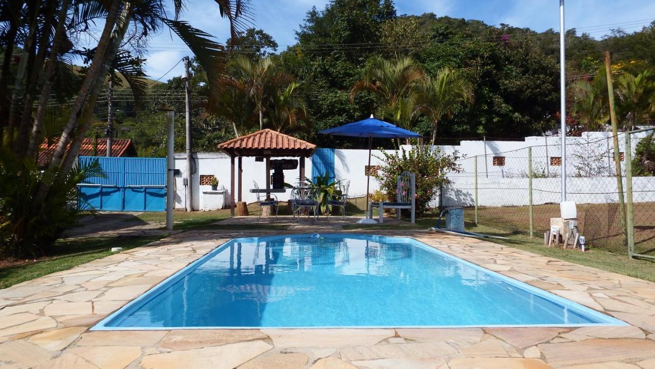 Casa Agradavel Com Piscina. Villa มิเกลเปเรรา ภายนอก รูปภาพ
